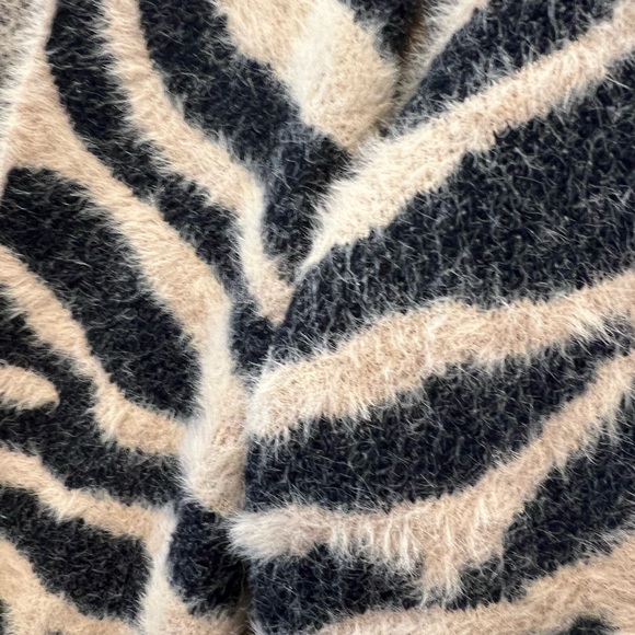 Band of Gypsies Tiger Striped Sweater Duster Size Large - Picture 3 of 4